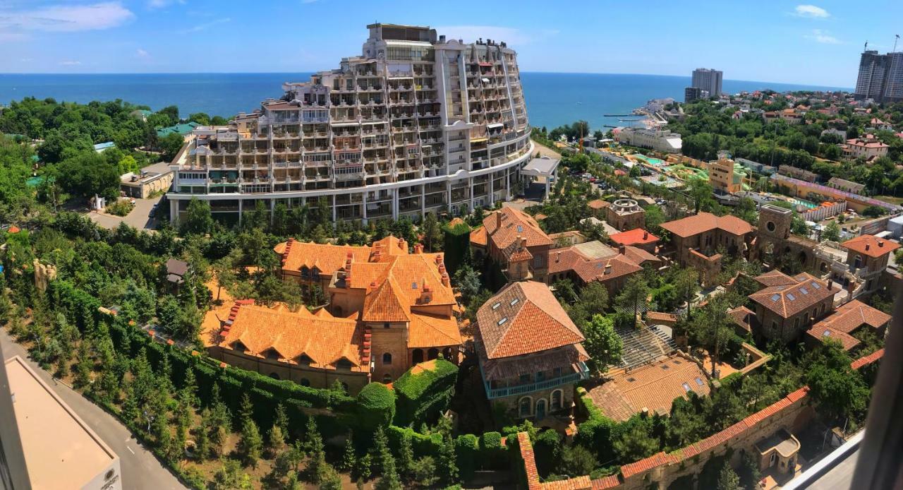Gagarin Plaza Luxury Sea View Apartments Odessa Eksteriør bilde